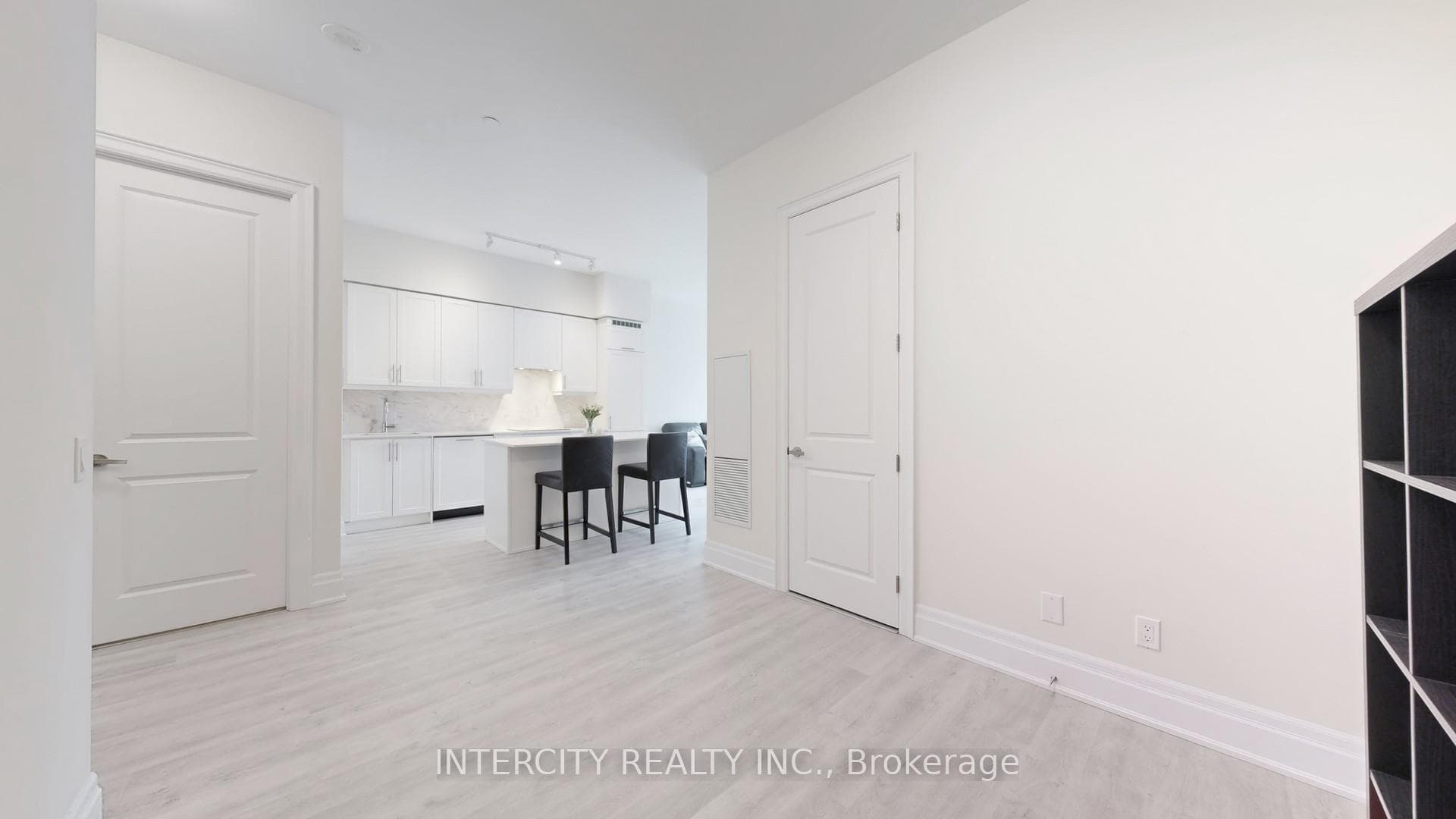 9075 Jane Street Unit PH07 photo 21