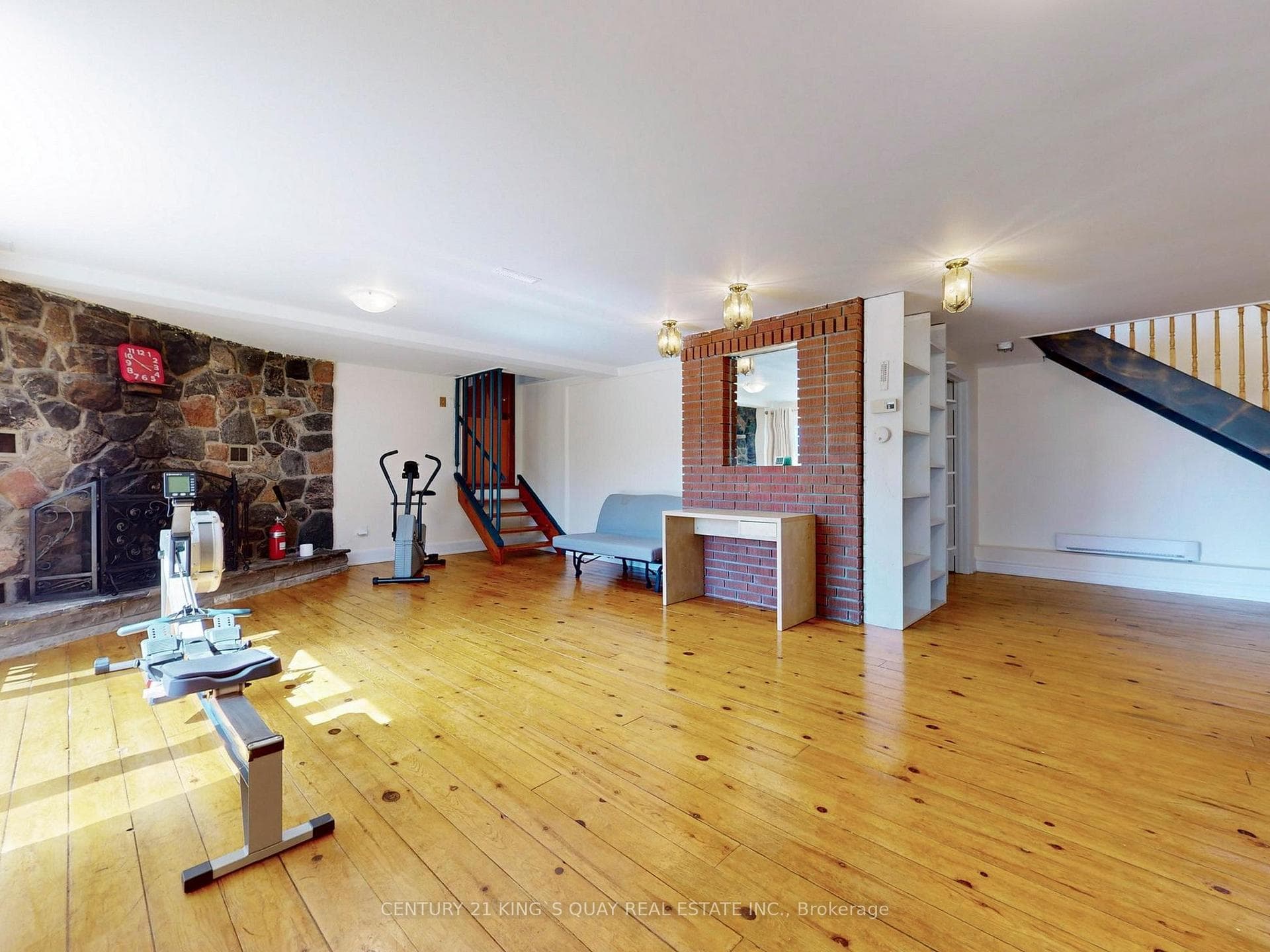 108 Riverbank Drive photo 14