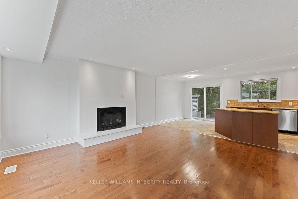 52 PRITCHARD Drive photo 9