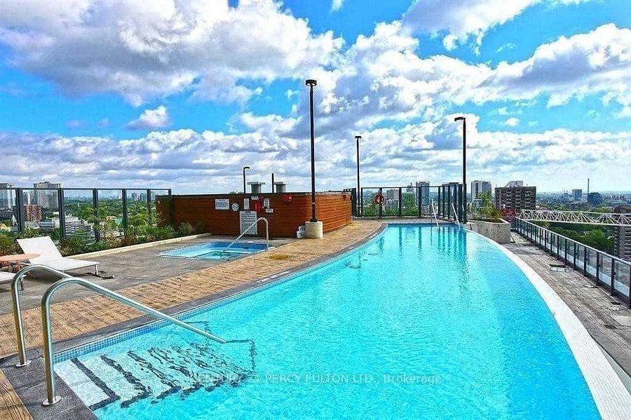 251 Jarvis Street Unit 1622 photo 8