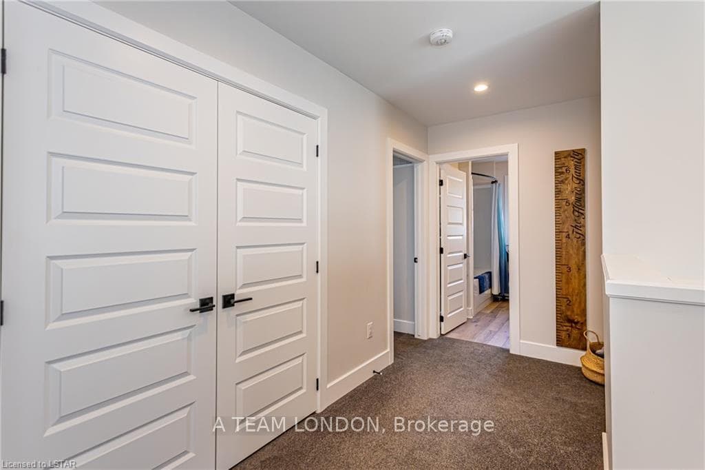 420 BREAKWATER Boulevard photo 18