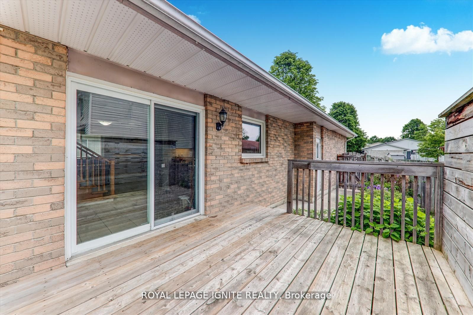 412 Prince Of Wales Drive photo 33