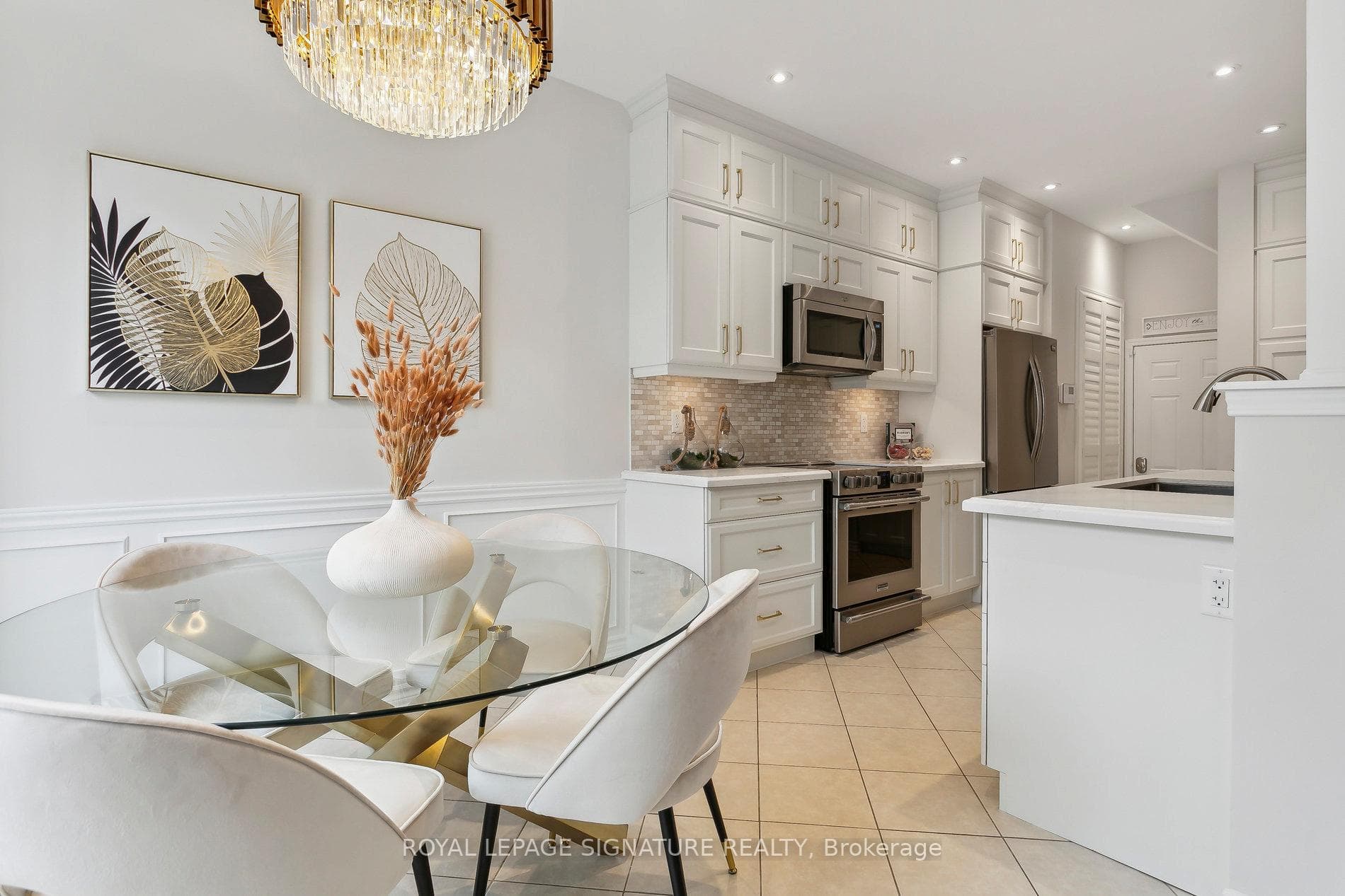 447 Grey Landing N/A photo 10