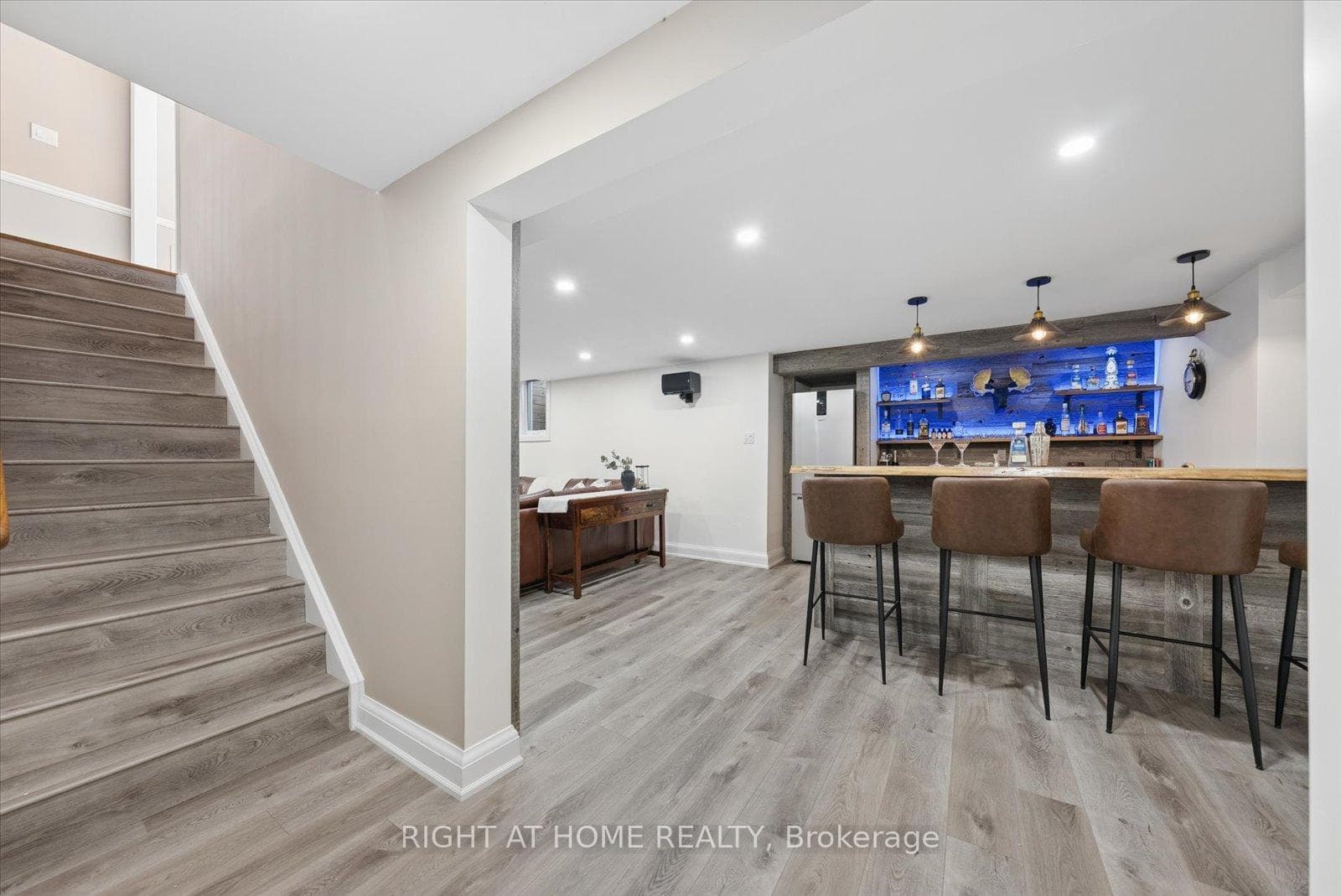 Fully renovated lower