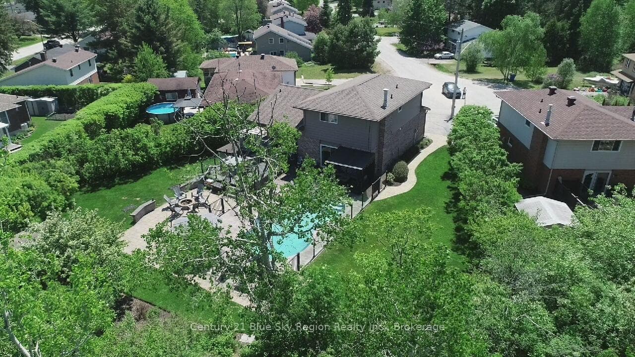 790 LAURENTIAN Avenue photo 40