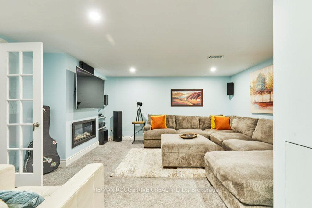 112 Old Varcoe Road photo 32