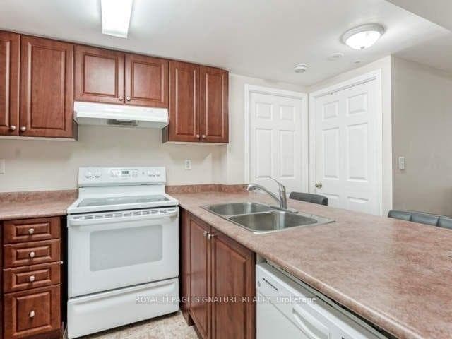 3025 Finch Avenue Unit 2033 photo 5