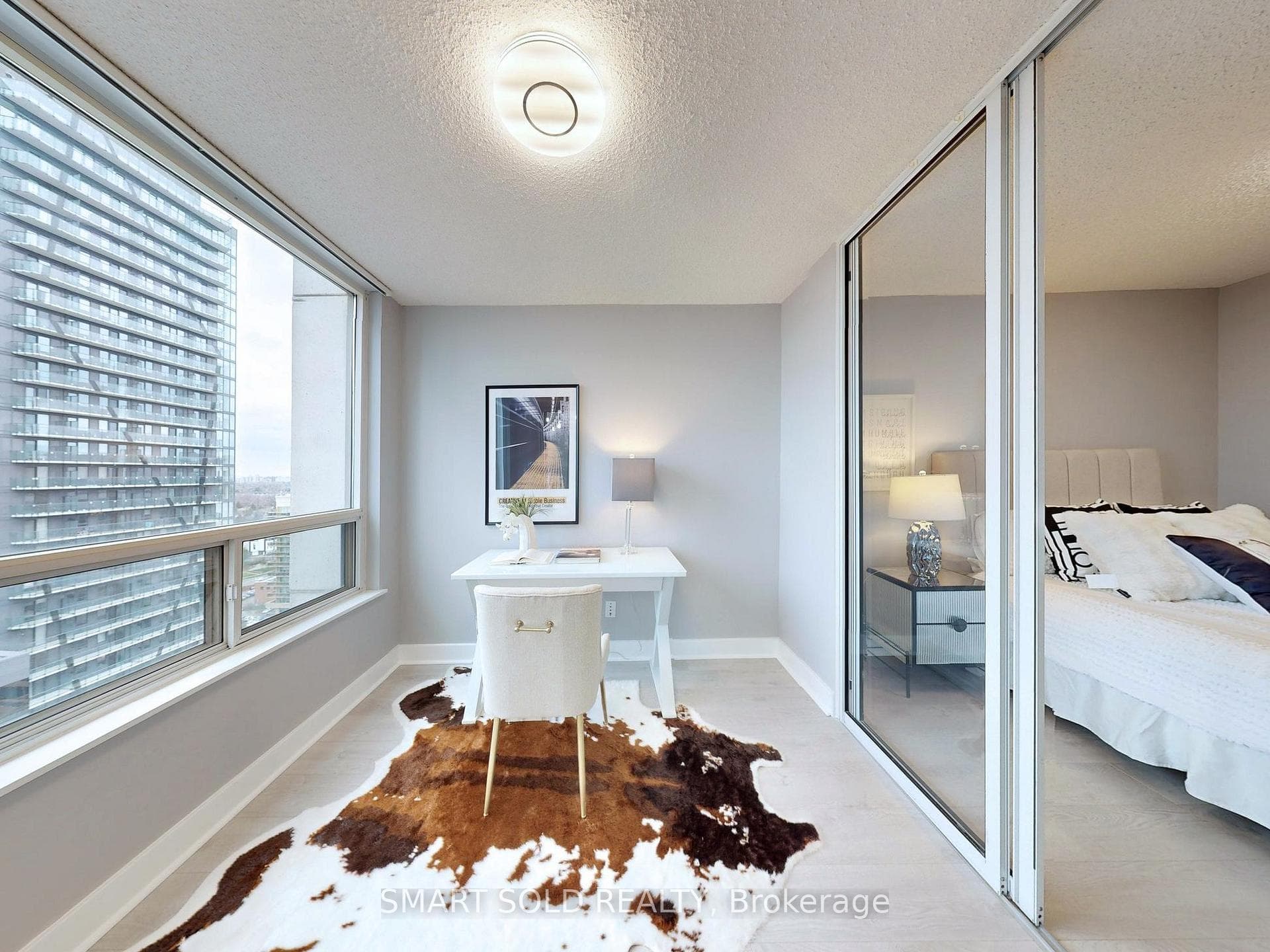 18 Parkview Avenue Unit 2510 photo 21