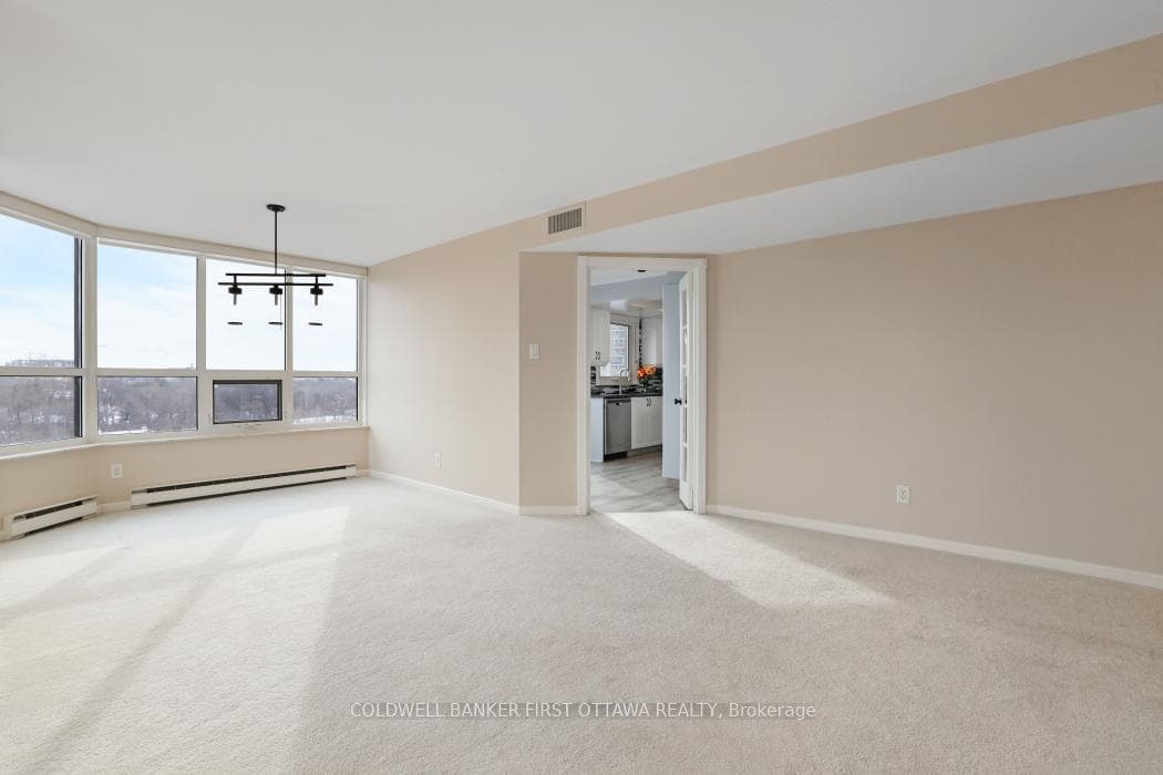 1510 Riverside Drive Unit 904 photo 15