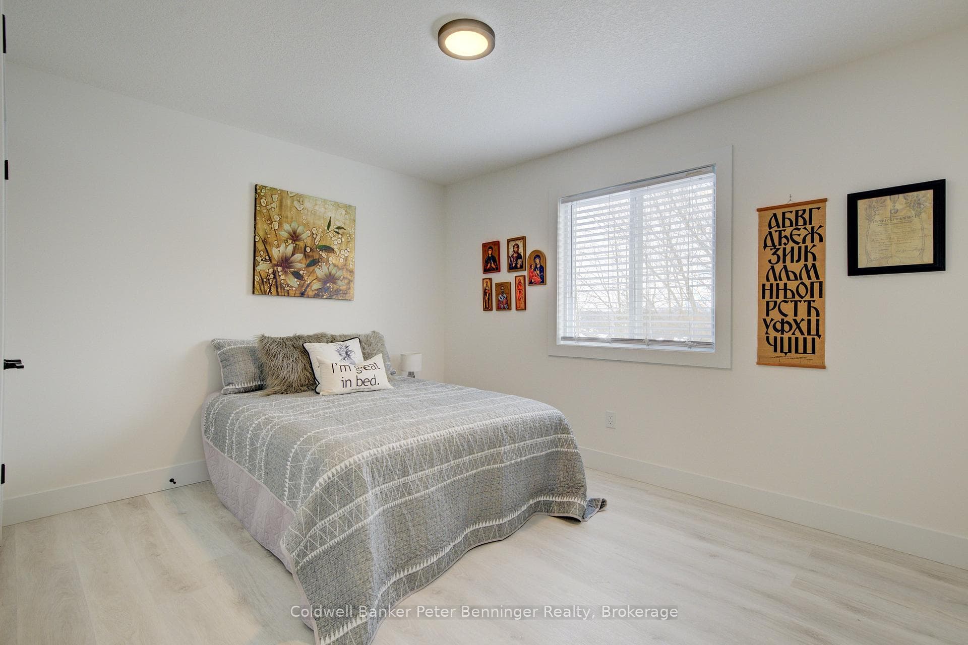 41 Queensway Drive photo 24