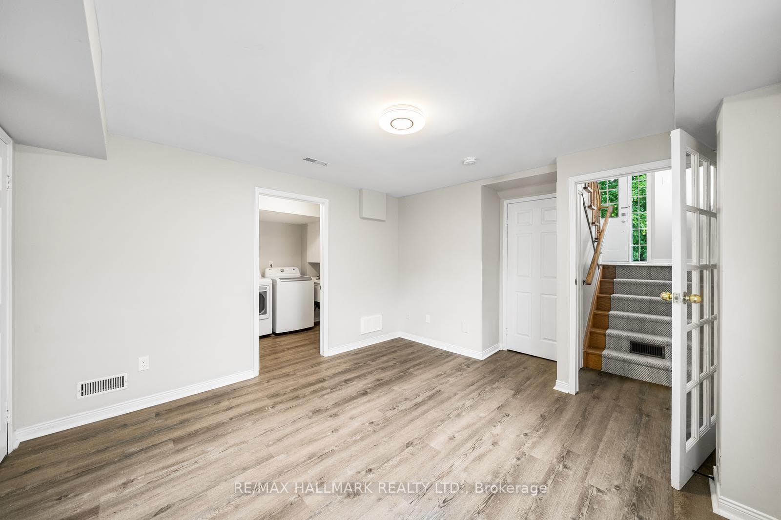 2398 Britannia Road Unit 61 photo 32