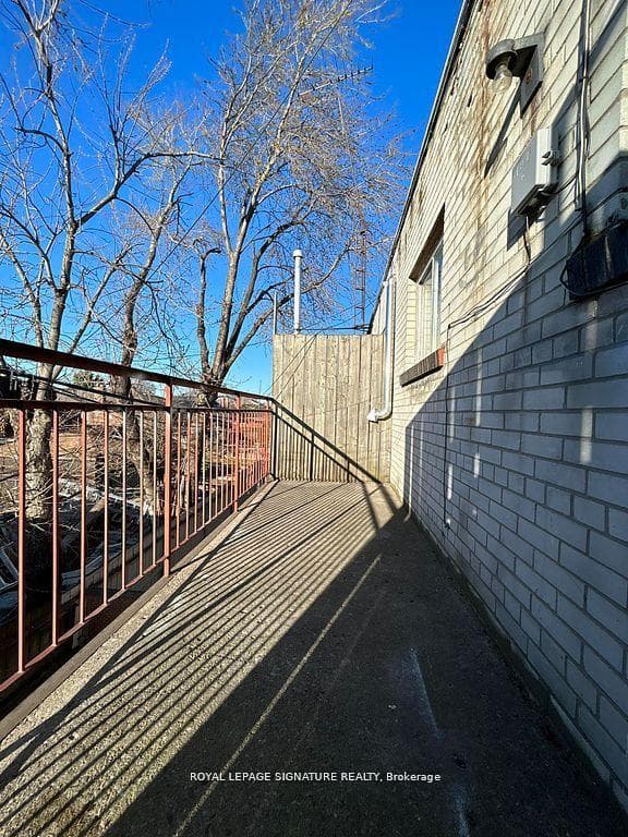 902 Wilson Avenue Unit 2nd Flr photo 18