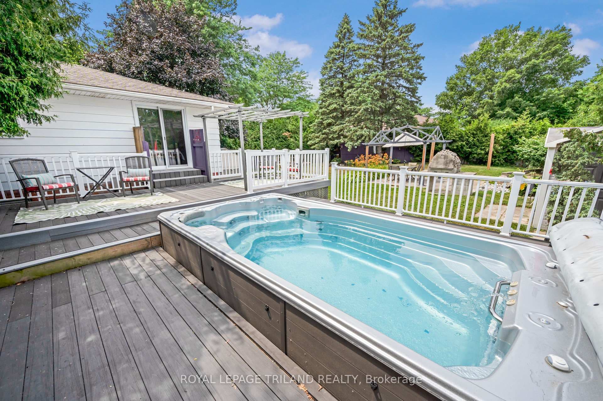 73 GENEVIVE Place photo 35
