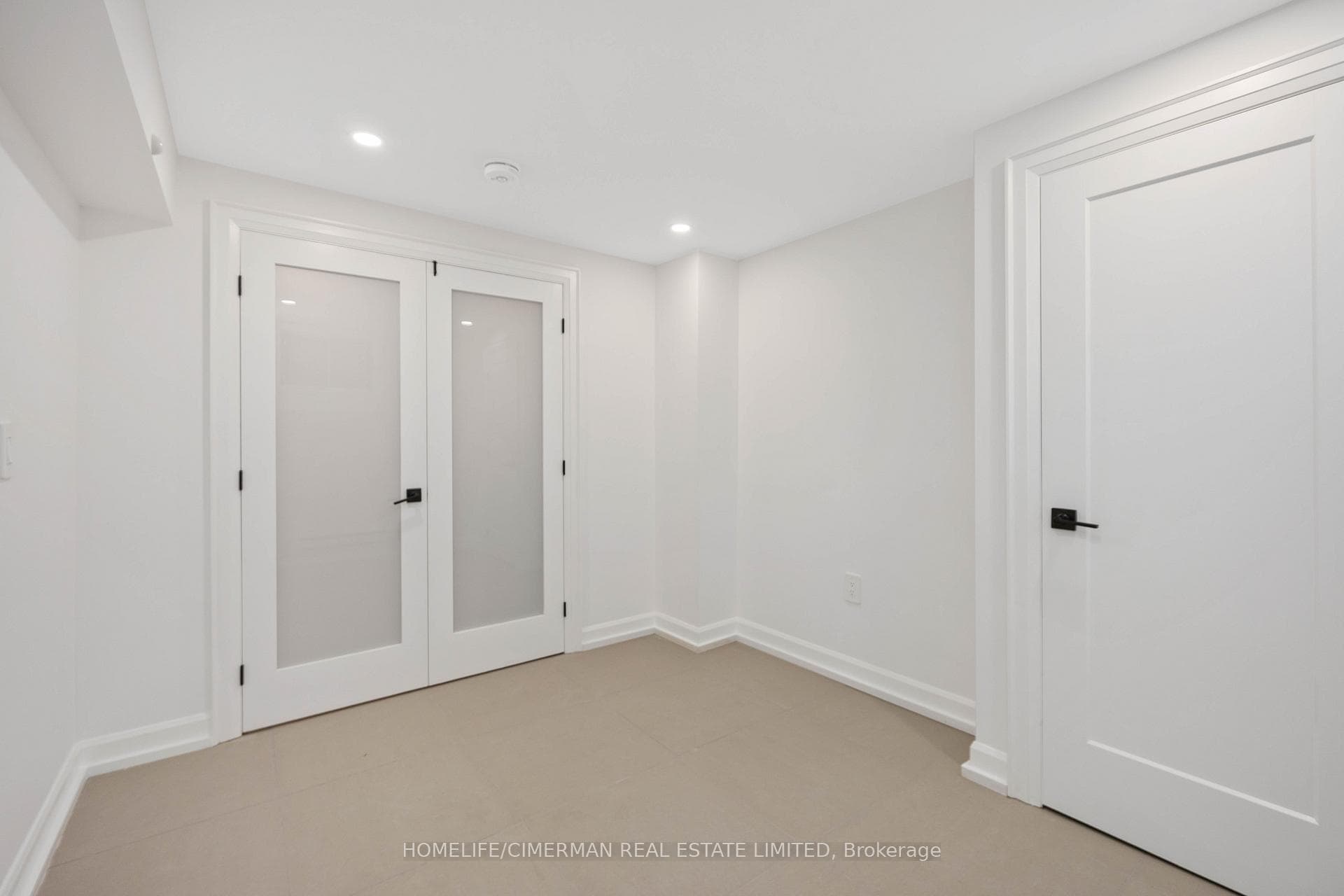 861 Ossington Avenue Unit Lower photo 23