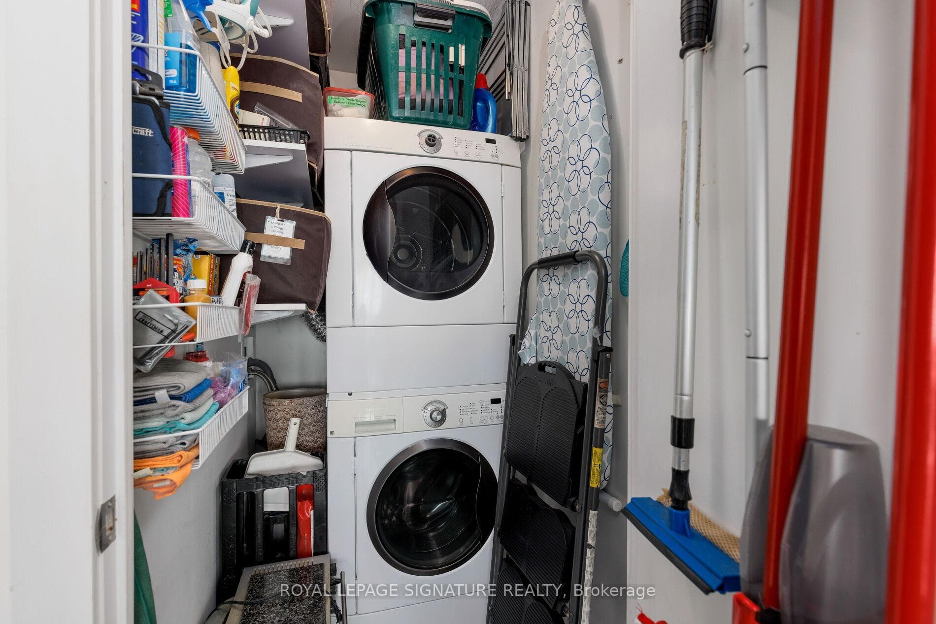 3391 Bloor Street Unit 1101 photo 34