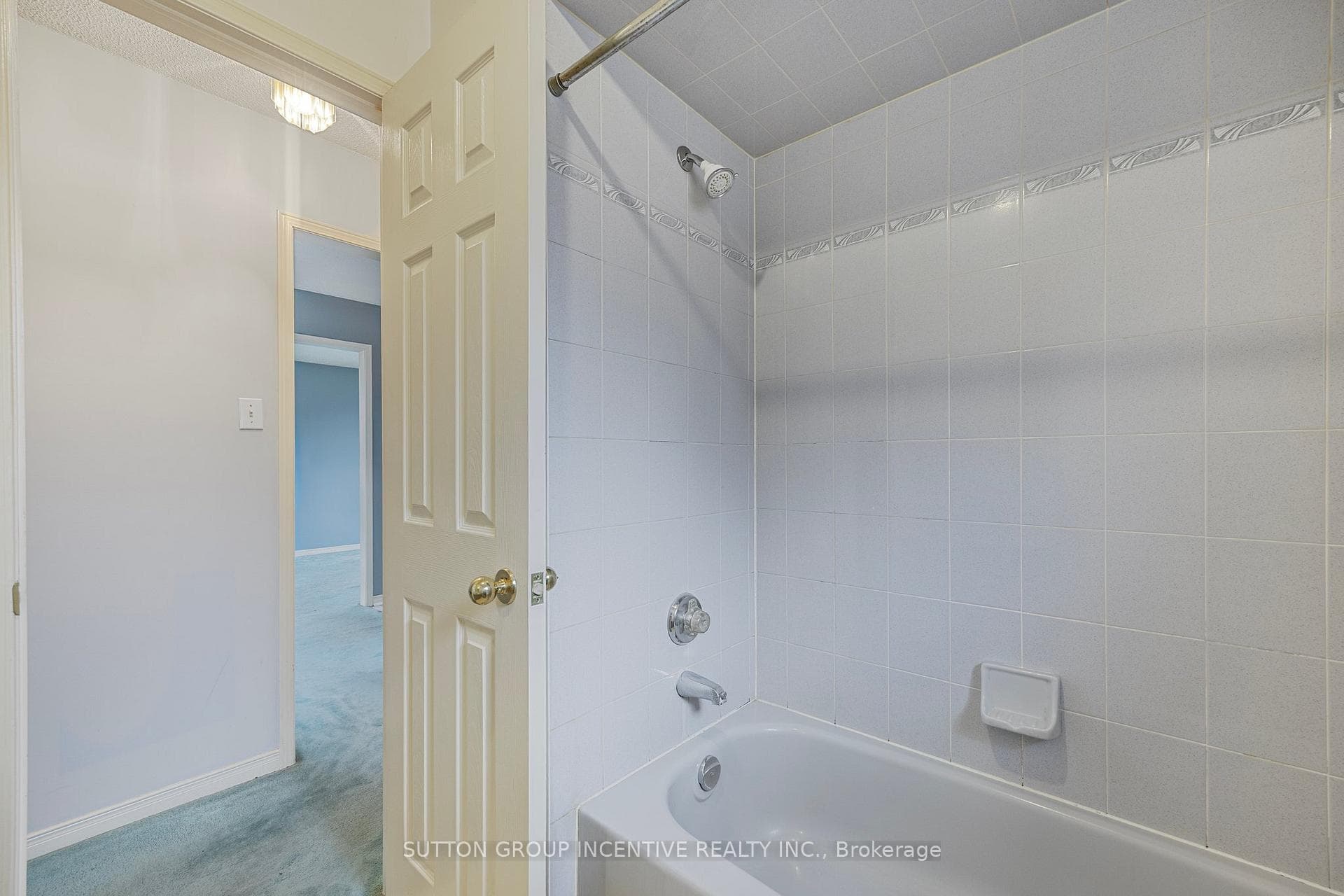 169 Livingstone Street photo 30