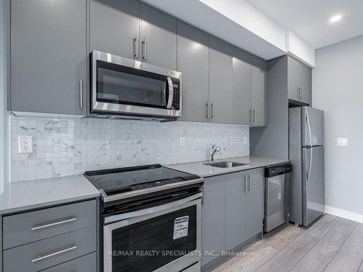 3473 Widdicombe Way Unit 14 photo 9
