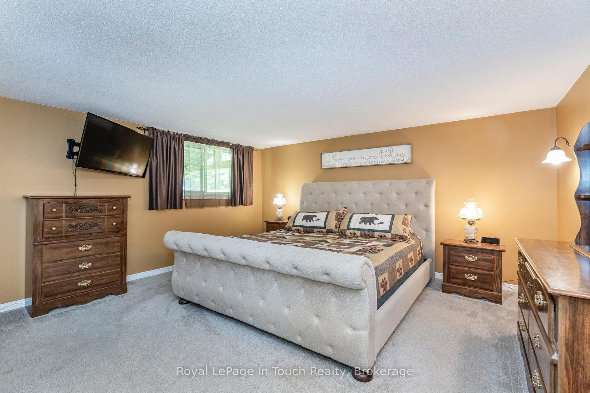 507 Lafontaine Road photo 31