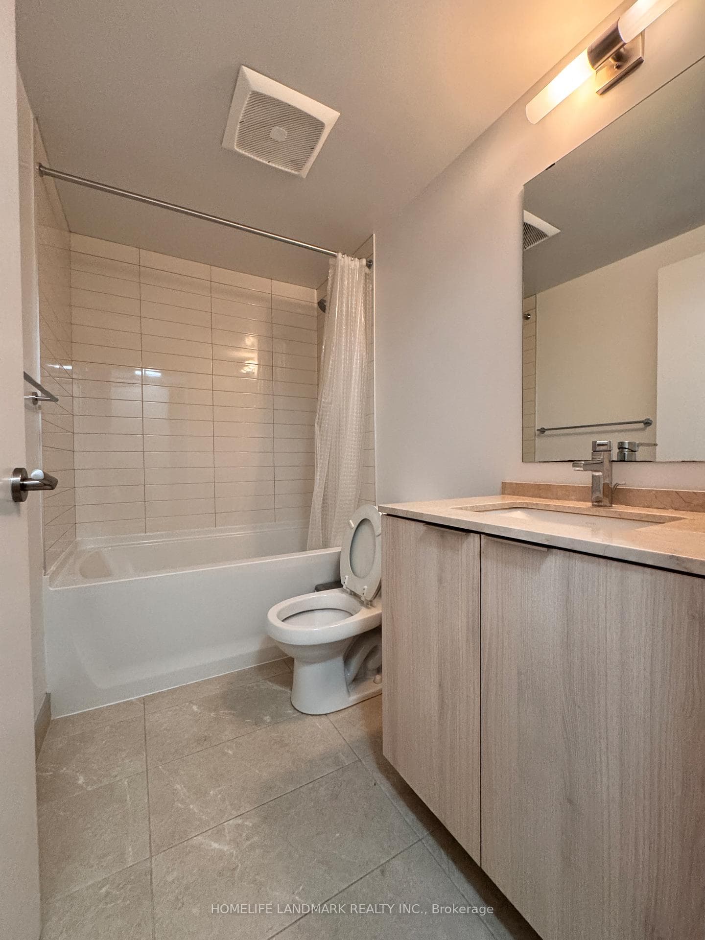 11 Wellesley Street Unit 1705 photo 6