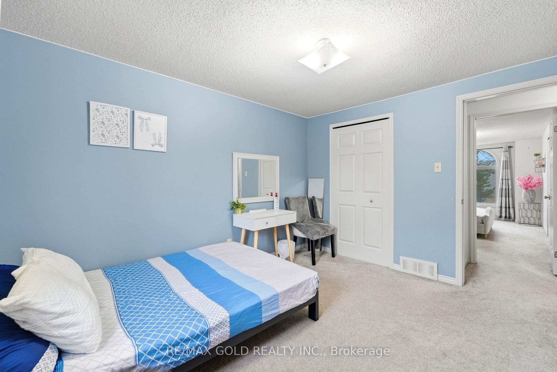 141 Condor Court Unit 70 photo 28