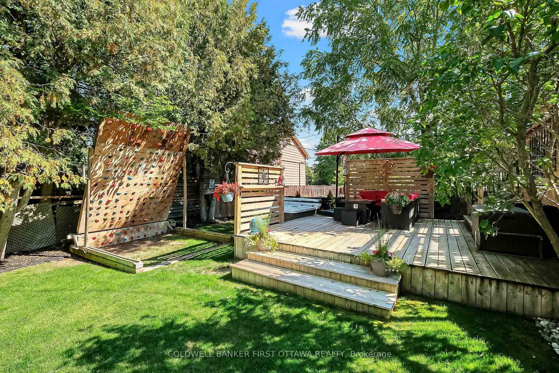 421 Ferrill Crescent photo 33