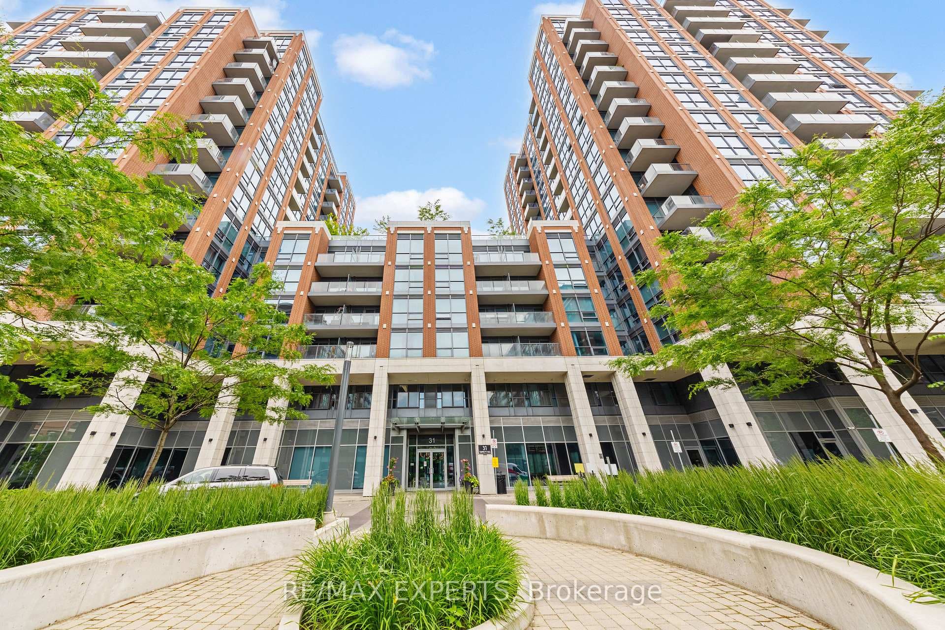 31 Tippett Road Unit 1410 photo 24