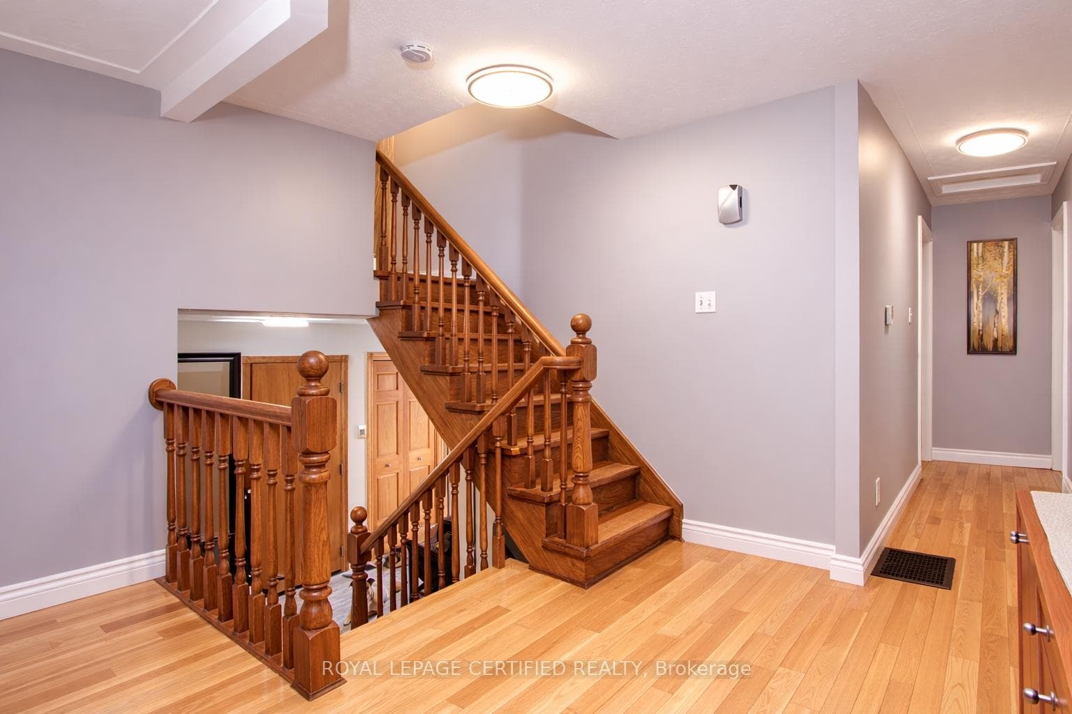 451 Lampman Place photo 10