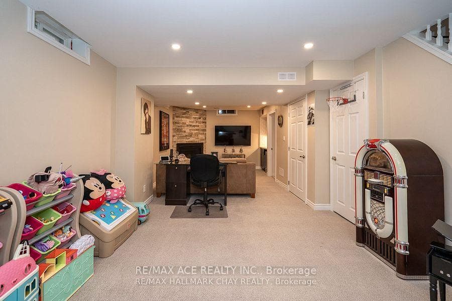 74 John W. Taylor Avenue photo 11