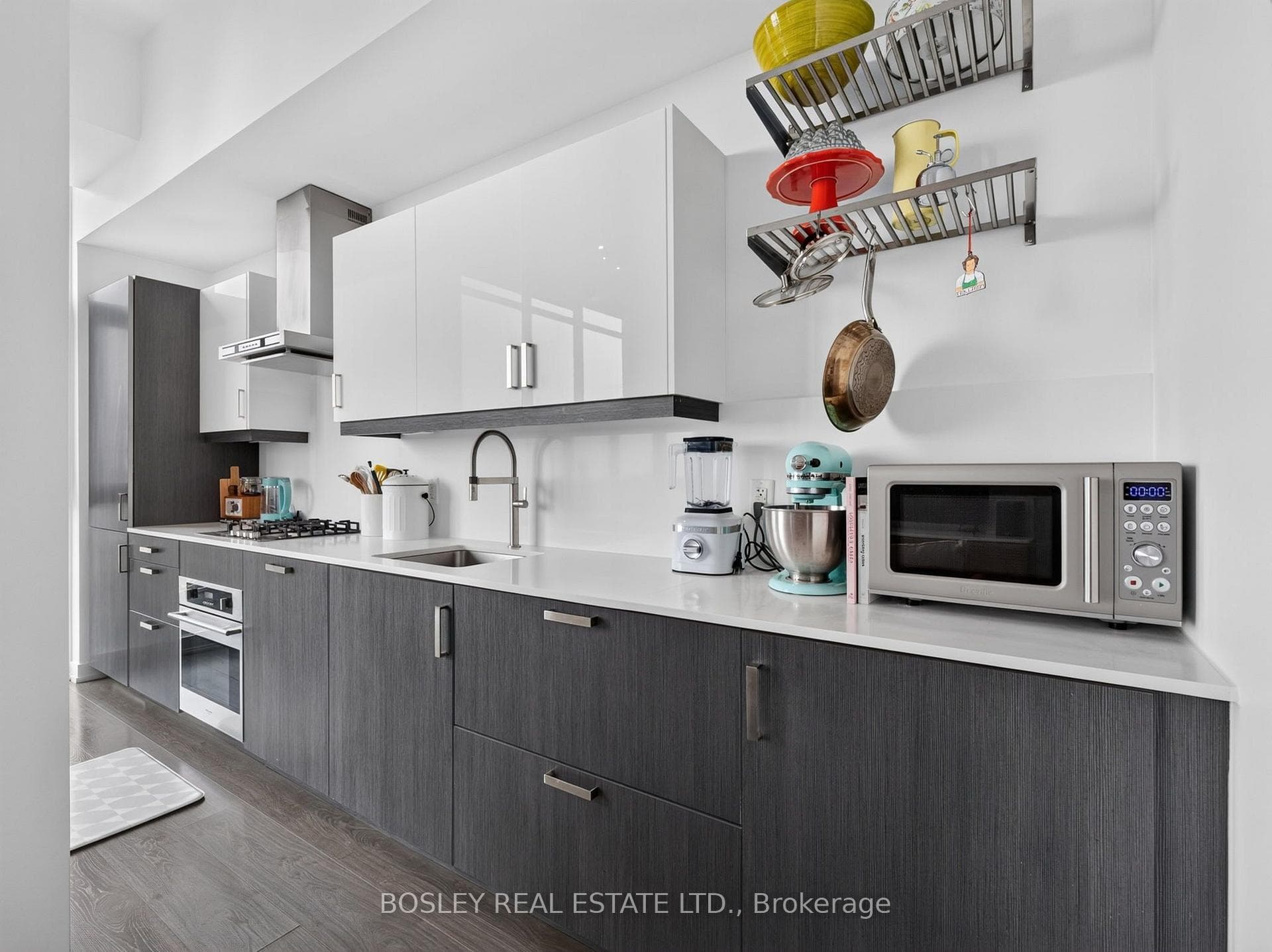 36 Howard Park Avenue Unit 801 photo 8