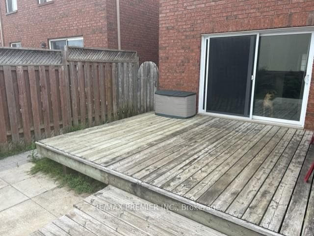 25 Srigley Street photo 32