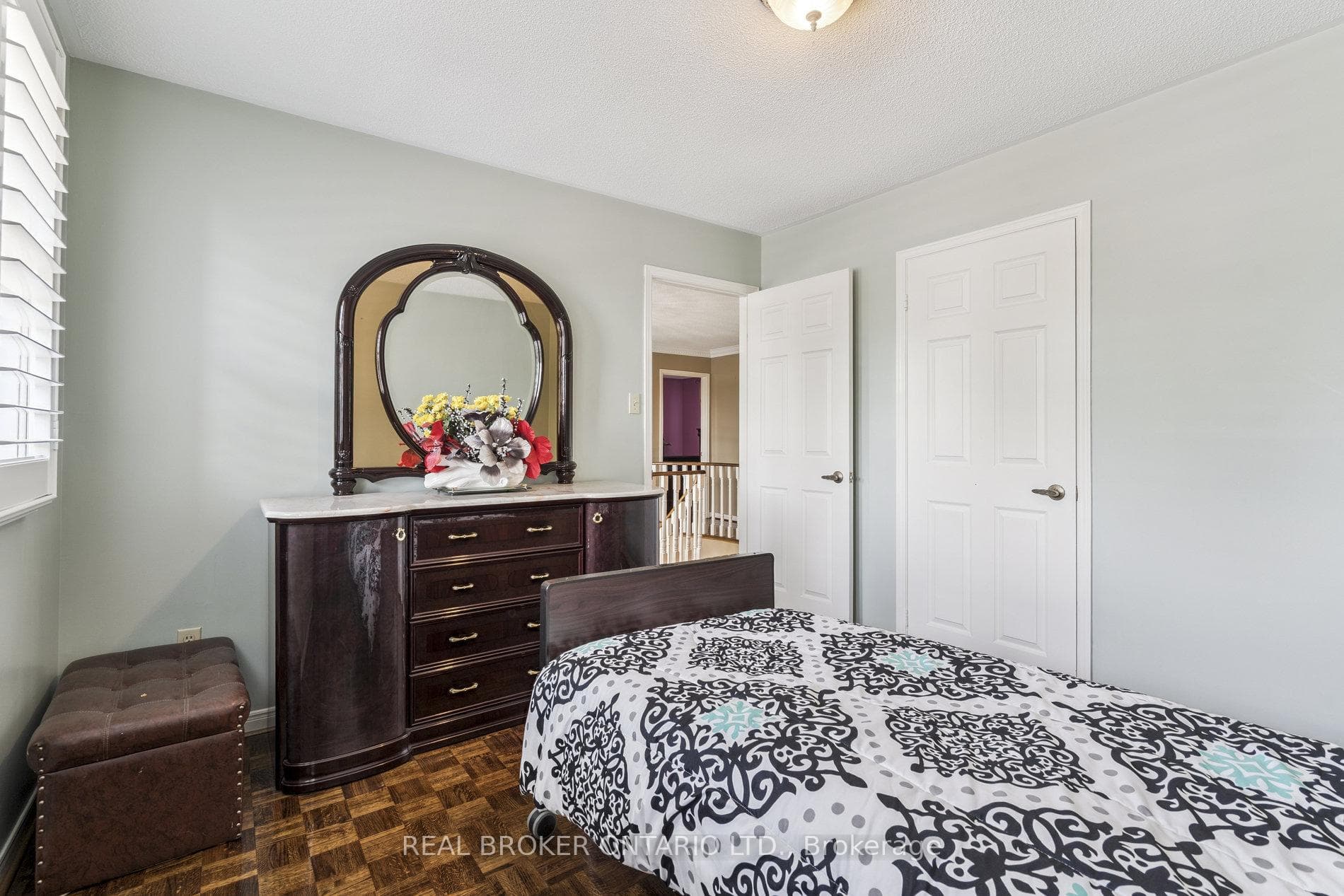 435 Aberdeen Avenue photo 32