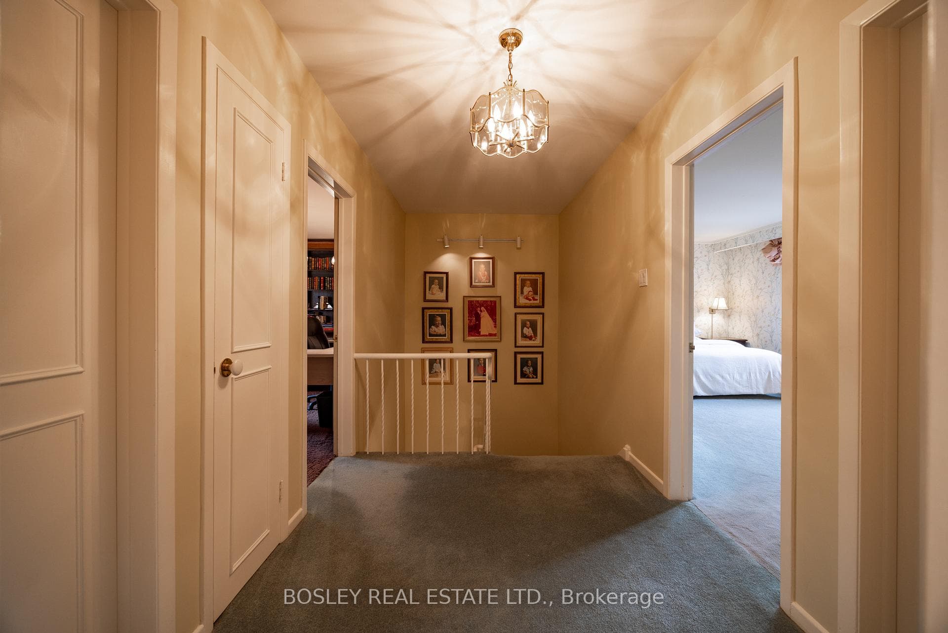 195 Upper Canada Drive photo 22