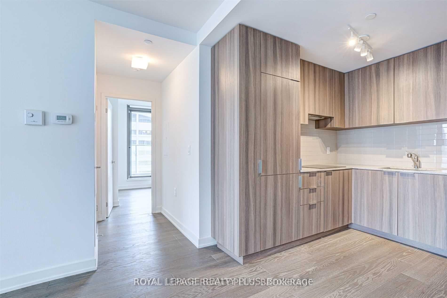 11 Wellesley Street Unit 615 photo 16