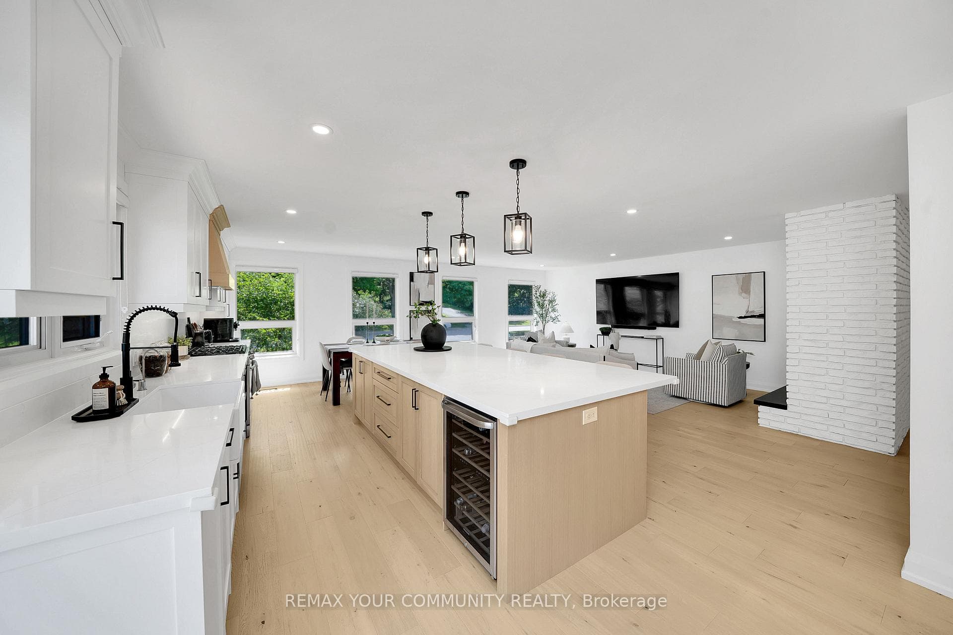 72 Cook Drive photo 9