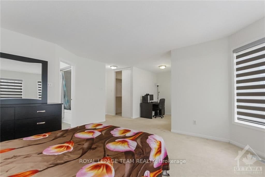 257 CRESTHAVEN Drive photo 16