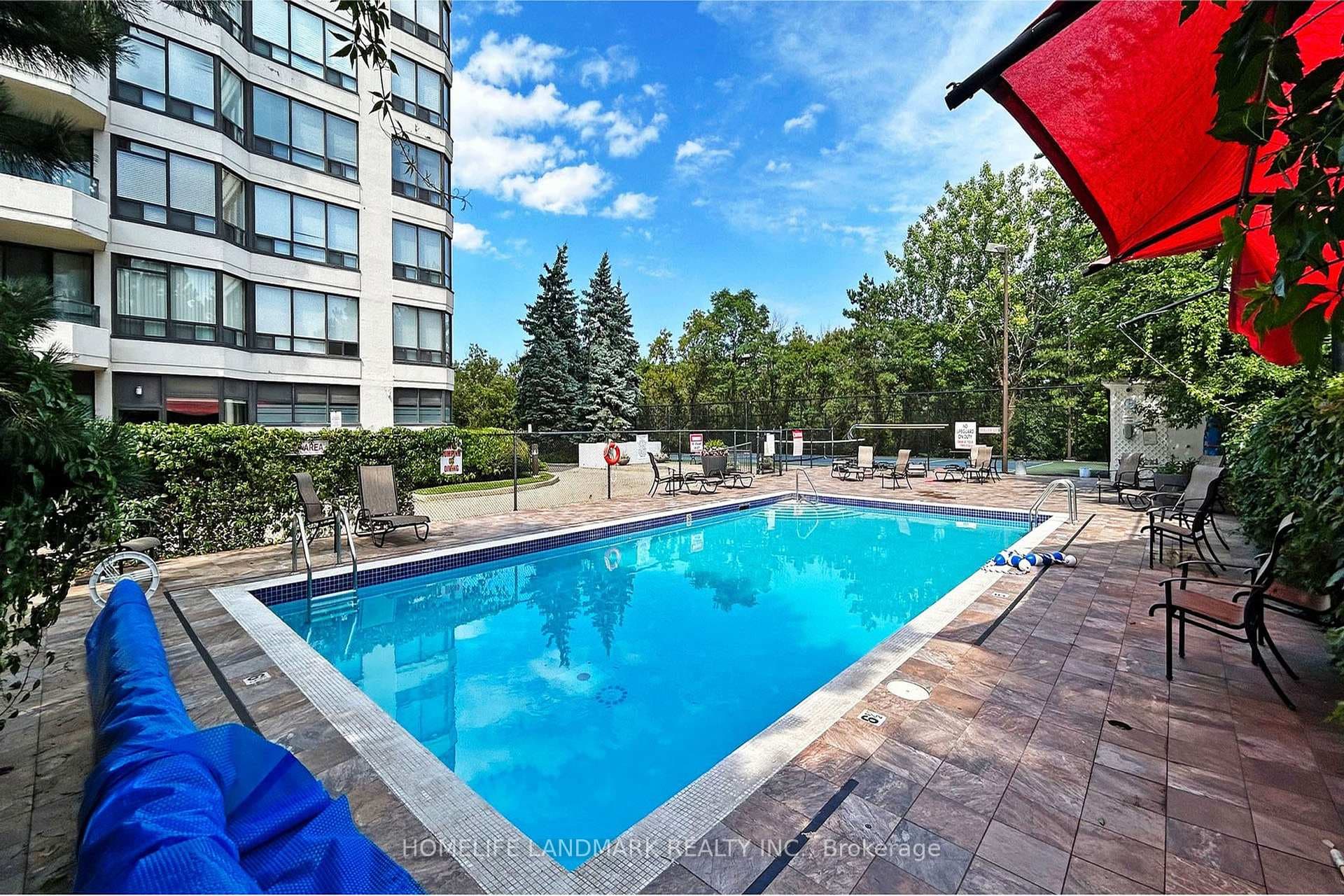 8501 Bayview Avenue Unit 205 photo 39