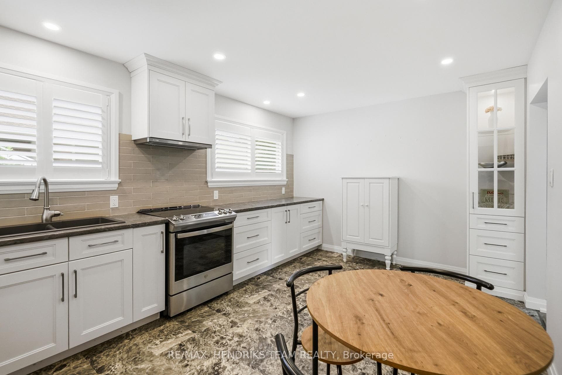 32 Hanson Drive photo 11