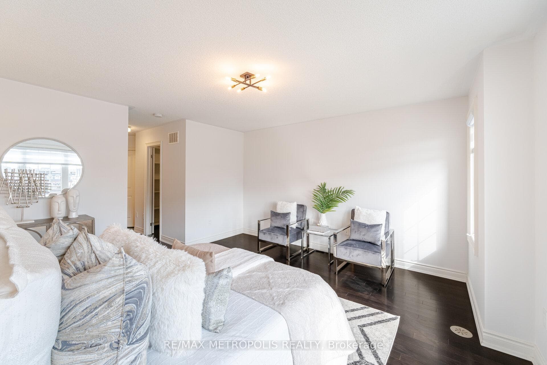 2427 Baronwood Drive photo 19