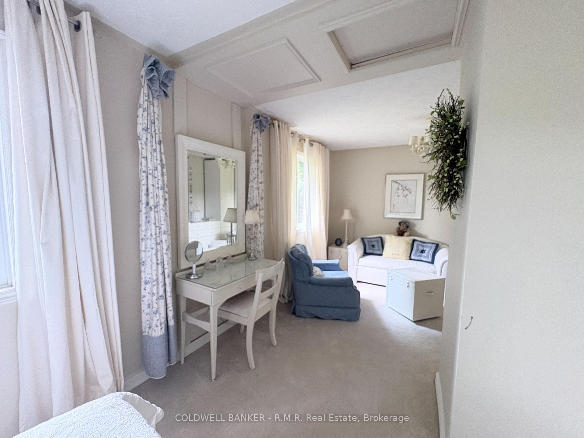 60 Pinewood Boulevard photo 22