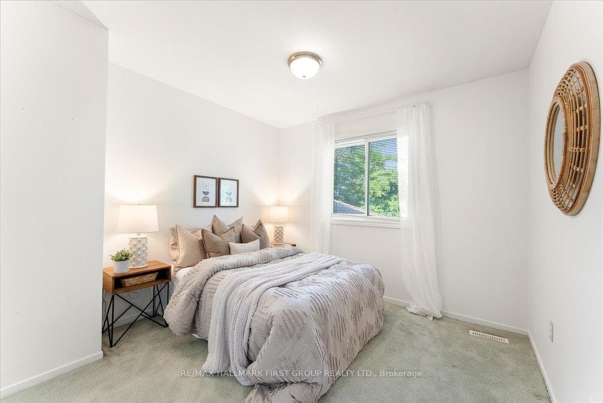 16 Goodfellow Street photo 29