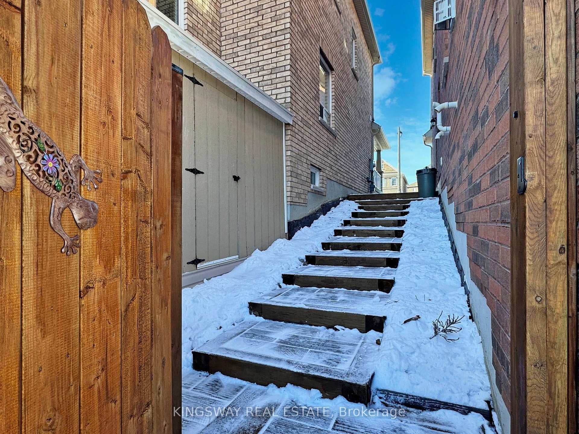 2573 Secreto Drive photo 37