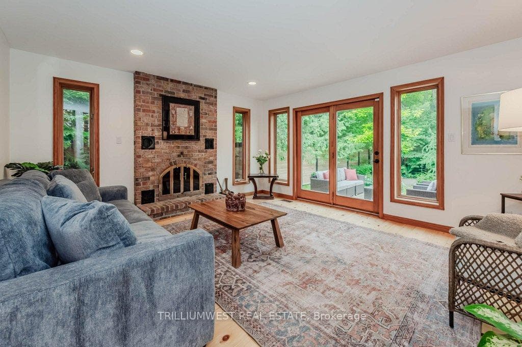 463 Ann Street photo 12