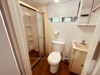 213 Silverthorn Avenue Unit 1 photo 7