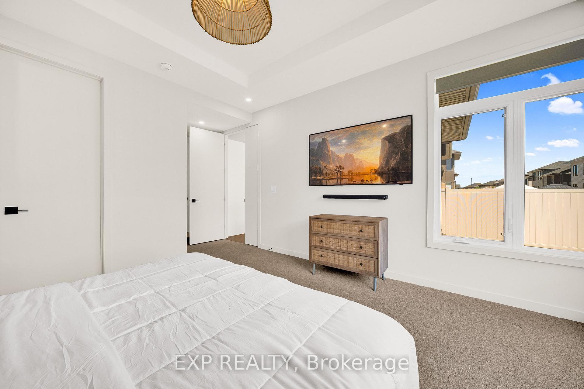 708 Wooler Place photo 16