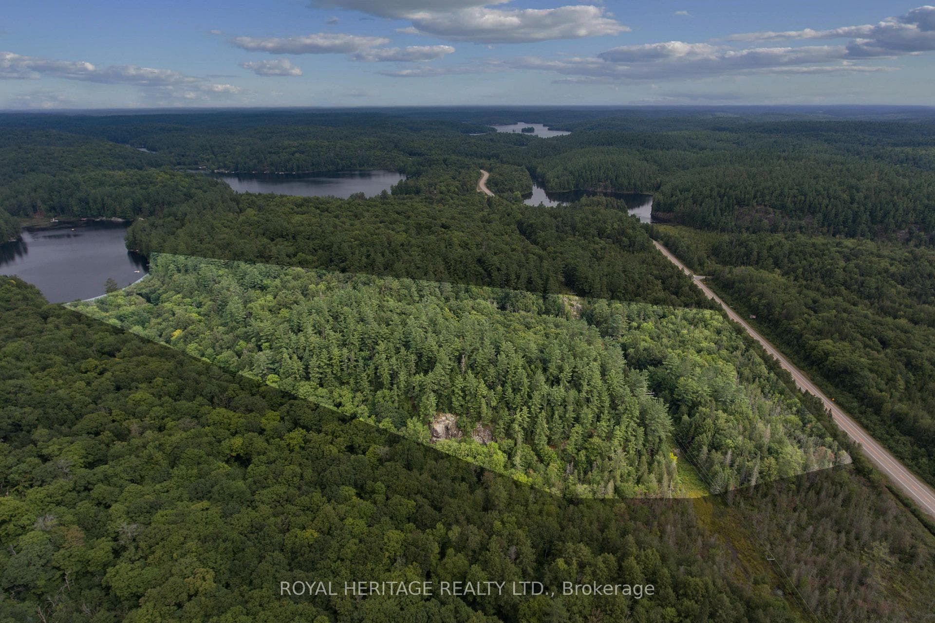 1138 Moyes Trail photo 40