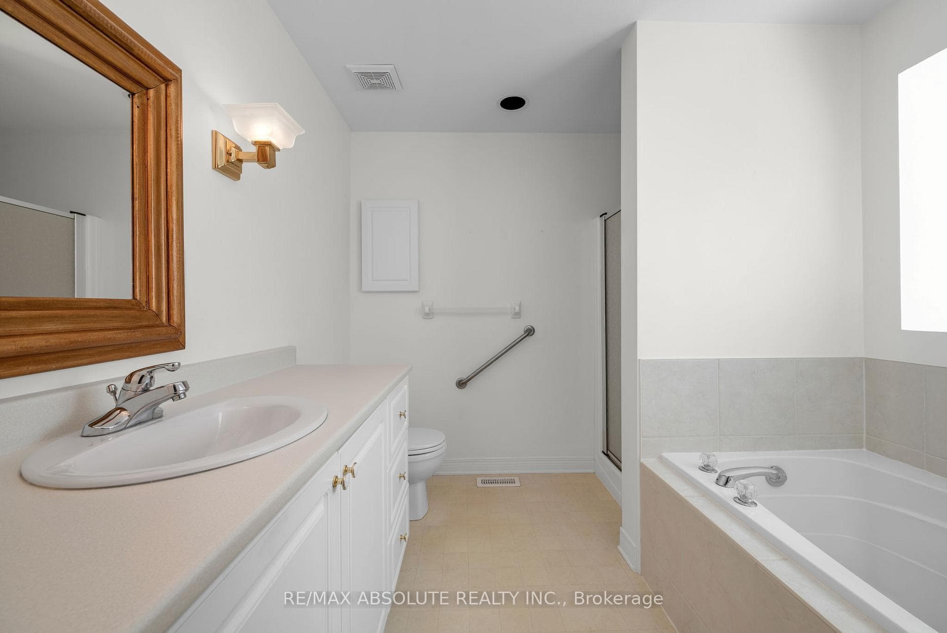 87 WATERTHRUSH Crescent photo 30