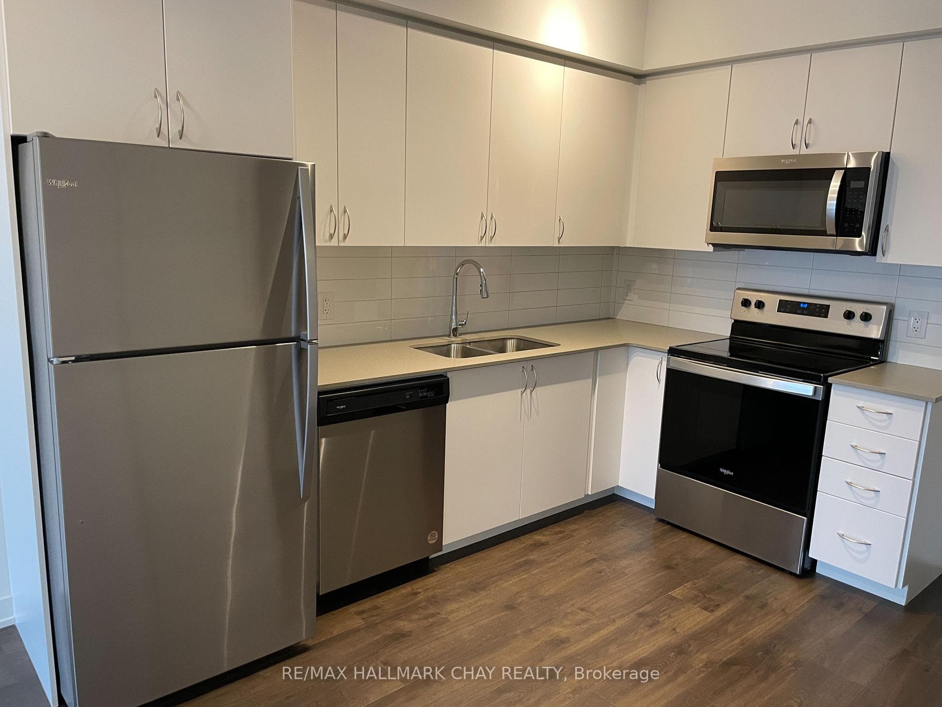 56 Lakeside Terrace Unit 202 photo 5