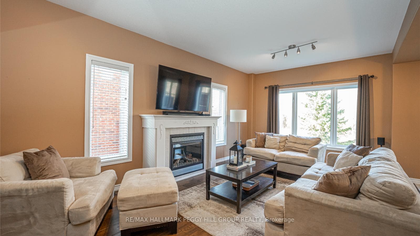 24 Thicketwood Avenue photo 7