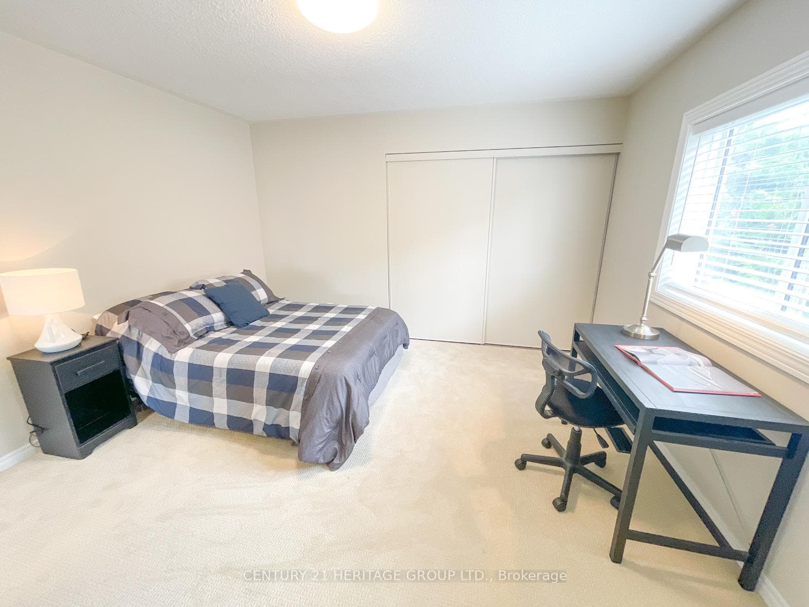 379 Amberlee Court photo 33