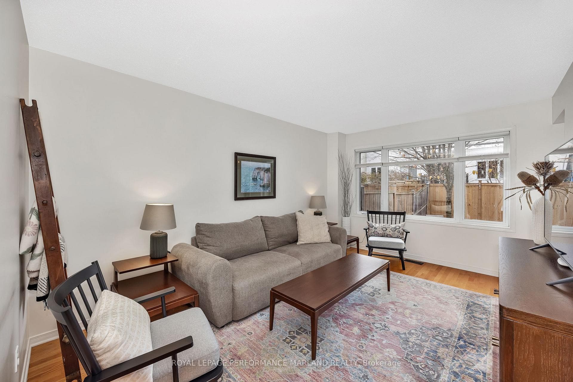 151 Kinross Private photo 5